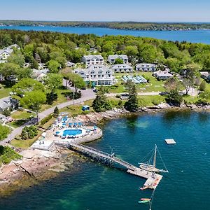 Spruce Point Inn Resort And Spa